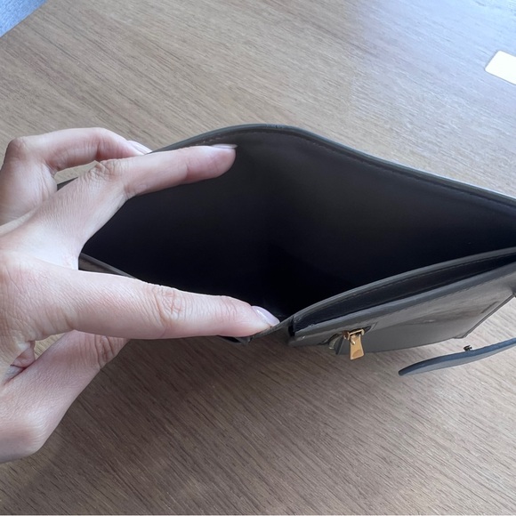 CELINE MEDIUM STRAP WALLET IN BICOLOUR GRAINED CALFSKIN - Picture 5 of 10